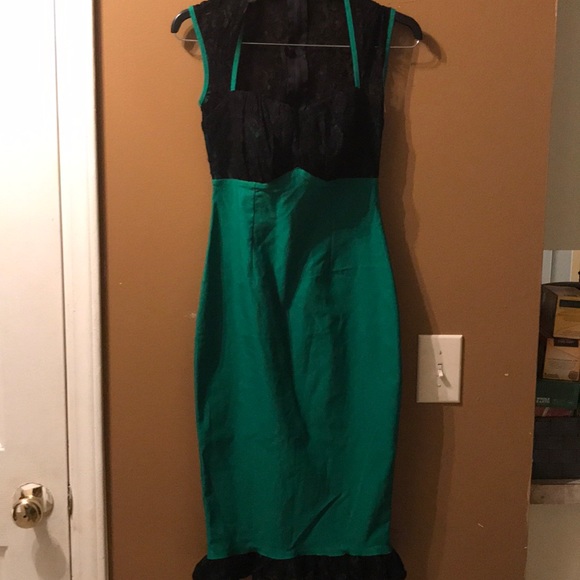 Dresses & Skirts - NWT pinup Couture
